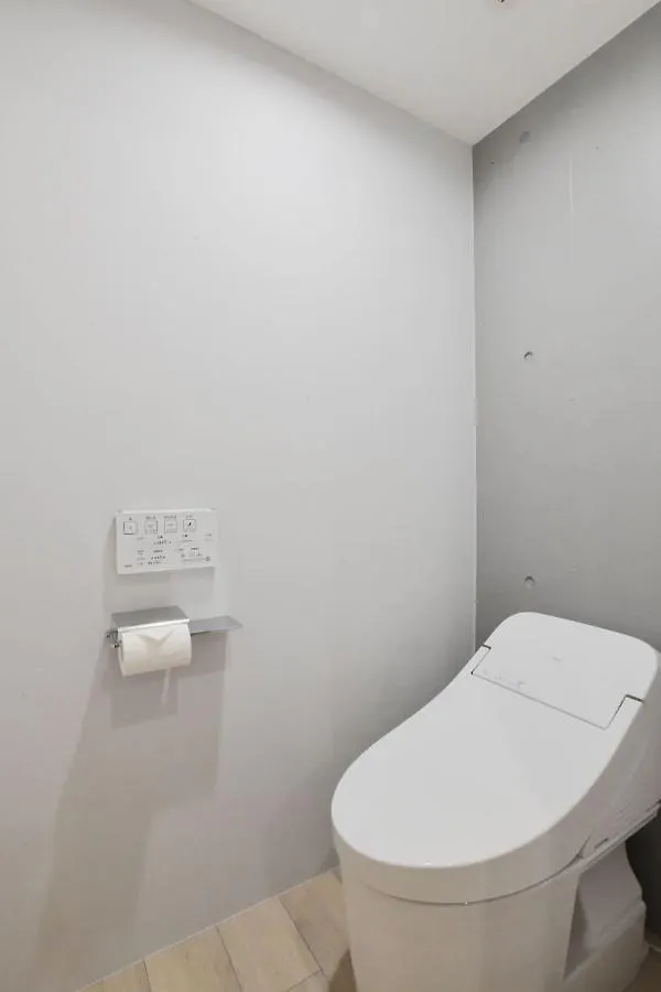 Fl Residence Shinjyuku I Tokyo Apartment
